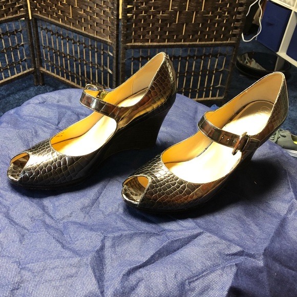 Cole Haan sassy wedges - Picture 2 of 4